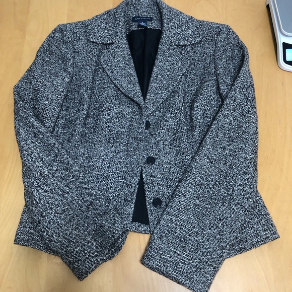 Ann Taylor Jackets & Blazers - Ann Taylor Charcoal and Black Tweed Blazer